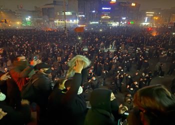Rrënjët ekonomike të protestave të Iranit