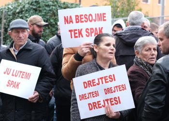 Banorët e Rrjollit kundërshtojnë resortin ‘strategjik’ të Gener 2
