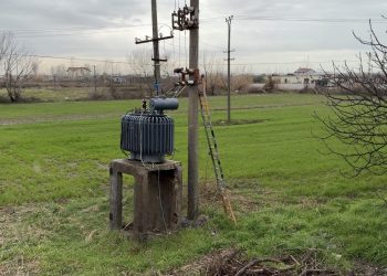 Vdes në detyrë elektricisti 27-vjeçar