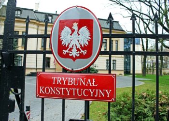 Ç’mund të mësojë Hungaria nga Polonia