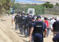 policia gjatë protestës së banorëve dhe ambjentalistëve më 23 majit para gardhit me tela me gjemba të rrethimit në zvërnec foto kortezi ppnea (3) (1)