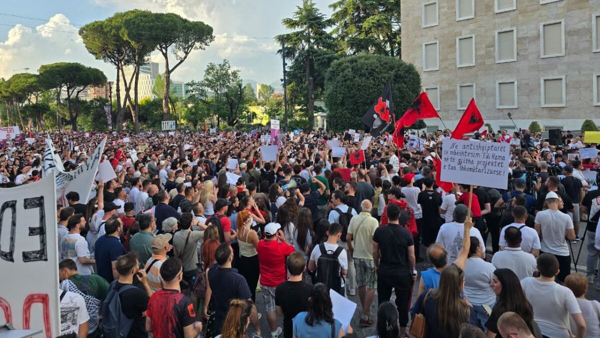 protest 8 e1781101227480