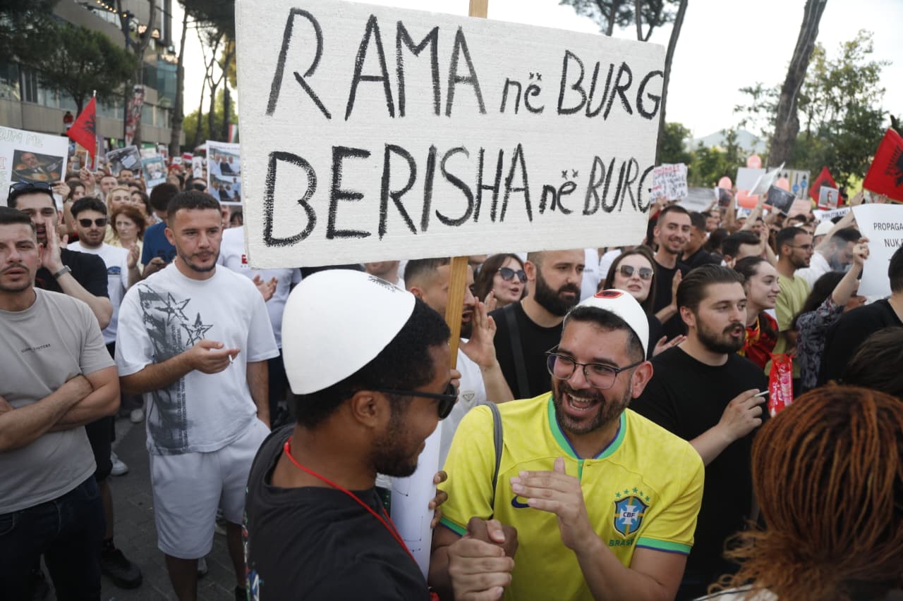 rama protesta
