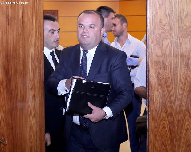 gentjan osmani duke dale nga kpk