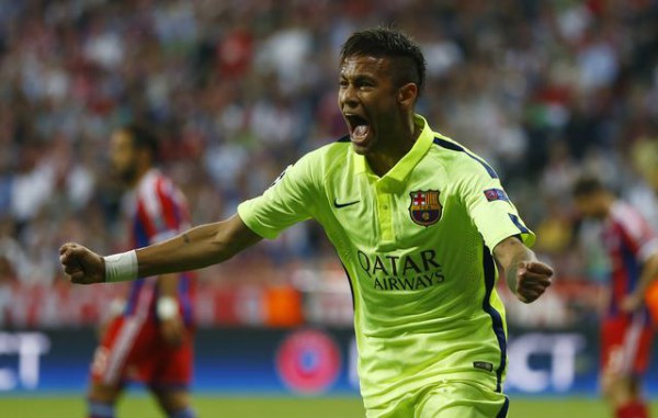 Neymar i Barcelonës feston golin në (AP Photo/Matthias Schrader)