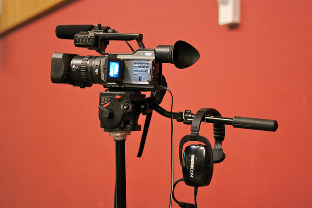 Media. Foto ilustrim nga Flickr