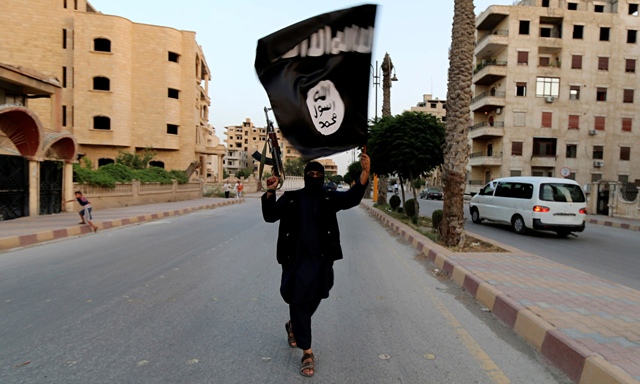 Një luftëtar i Shteti Islamik në Siri | Foto nga : AP