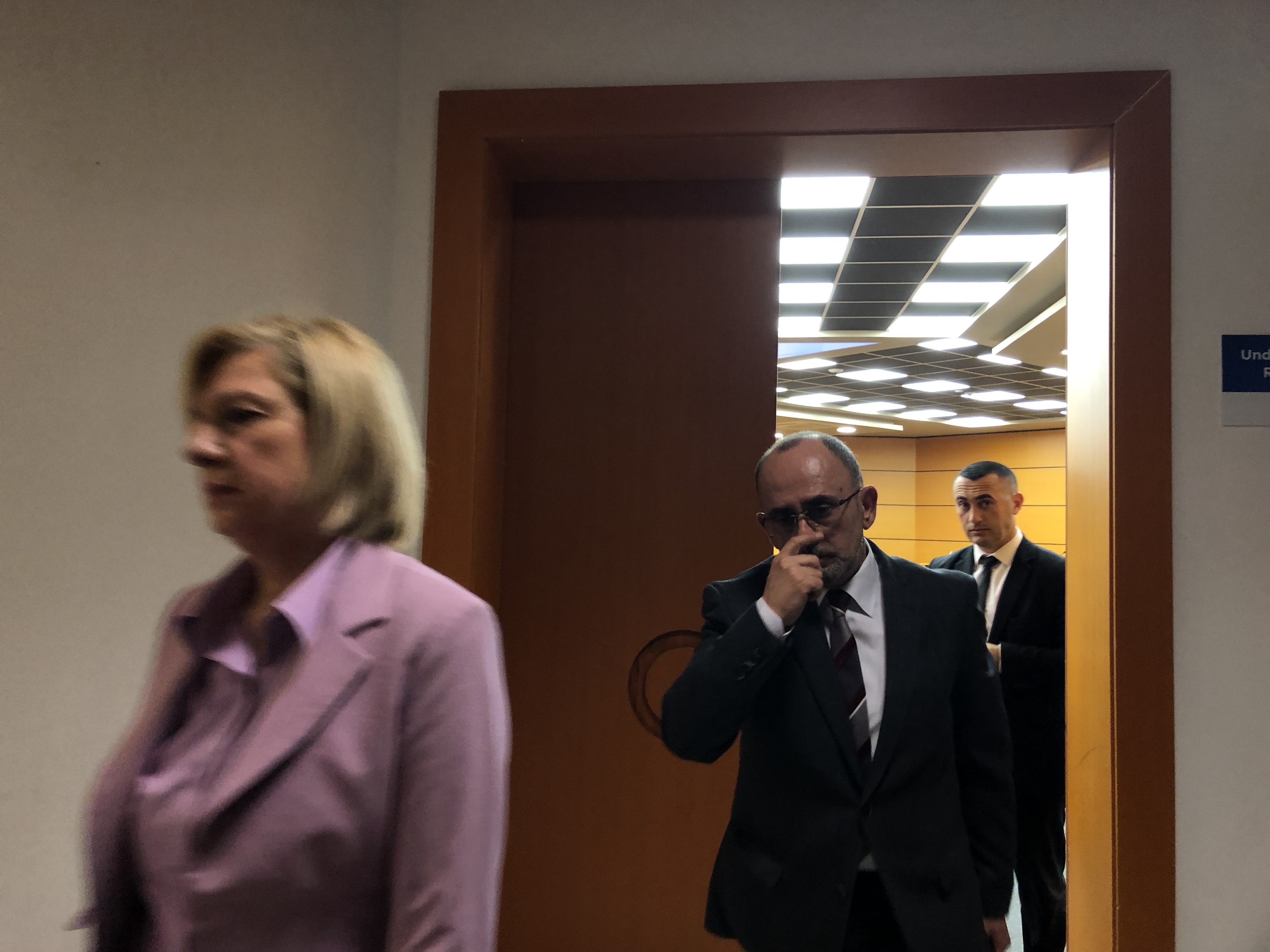 Gjyqtari i Apelit të Tiranës, Artur Kalaja pas seancës dëgjimore në KPK. Foto: E.Hoxhaj
