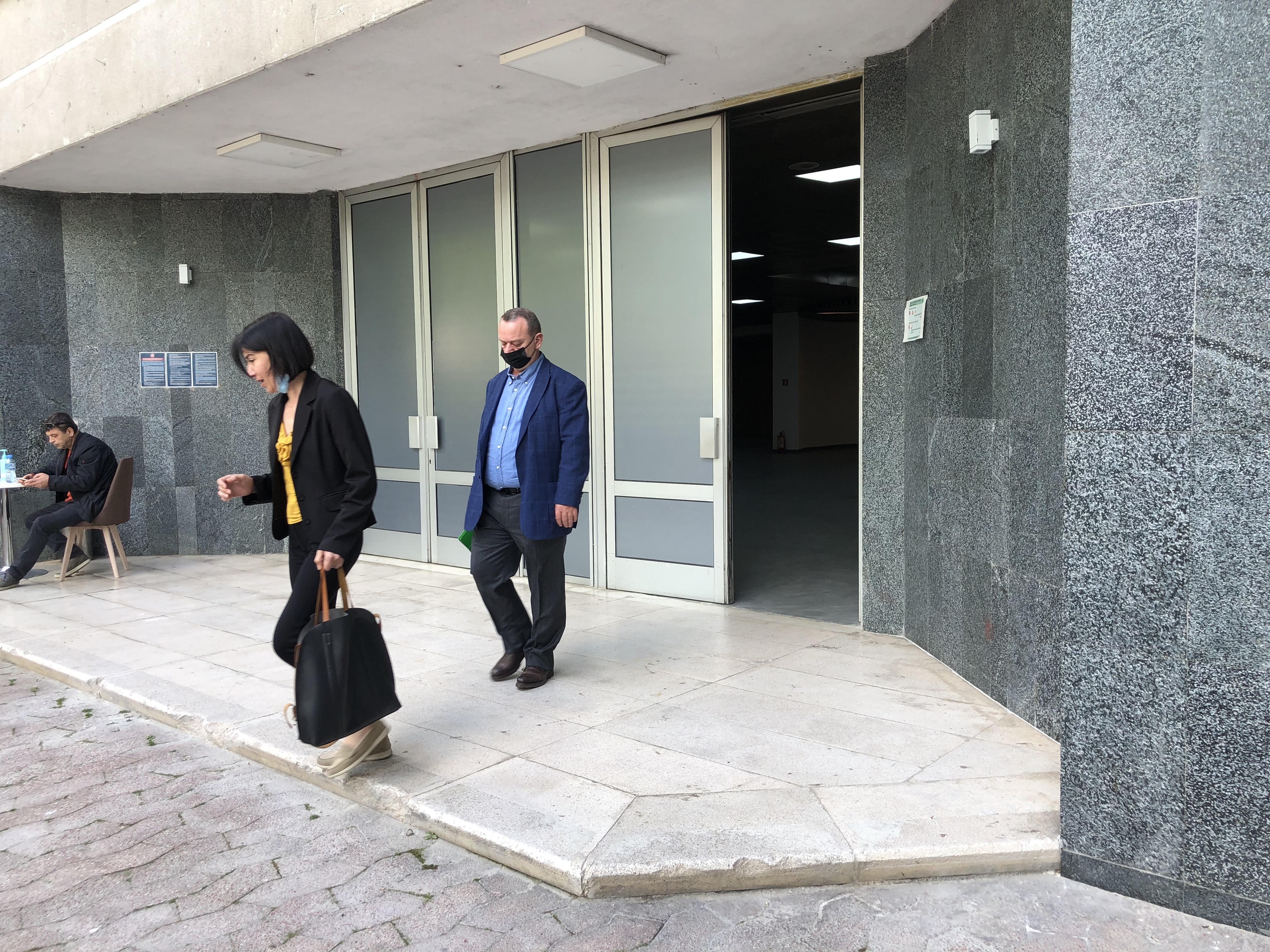 Prokurori i Tiranës, Avni Kraja pas seancës së shtyrë në KPK. Foto: Vladimir Karaj. 