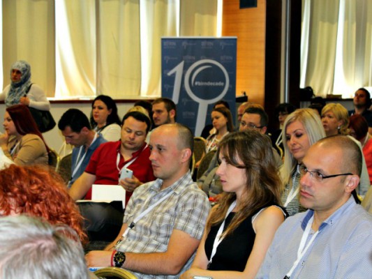 Drejtorët e BIRN dhe ekspertët e medias në konferencën e mbajtur në Sarajevë.
