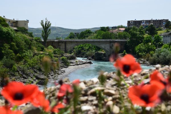 Ura kryesore e qytetit të Përmetit. 29 maj 2016. Foto: Ivana Dervishi/BIRN