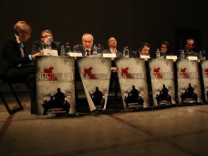 Debati pas shfaqjes së filmit dokumentar në Beograd. Foto: Nemanja Cabric.
