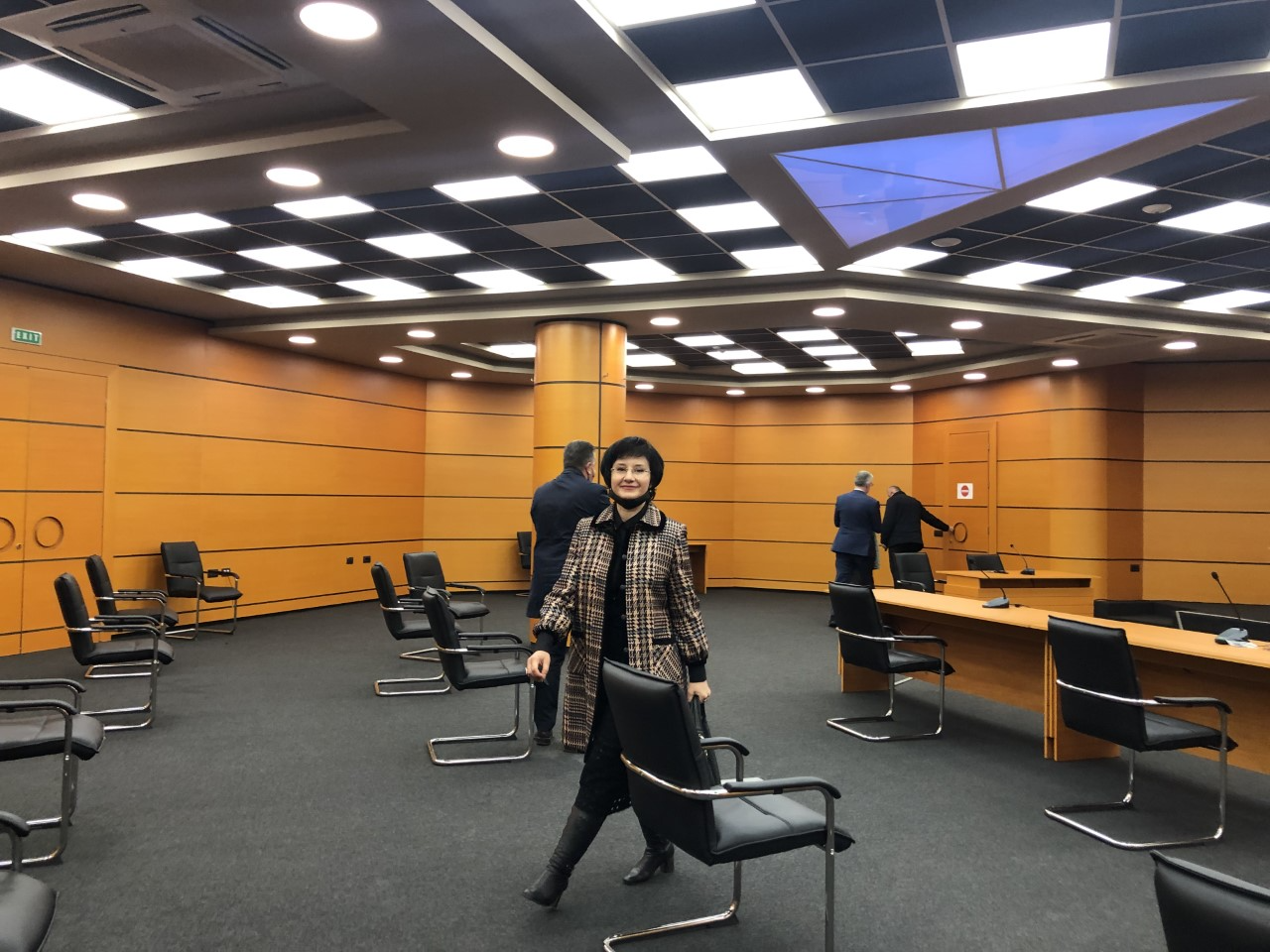 Prokurorja Ledina Riza pas vendimit të Komisionit të Pavarur të Kualifikimit. Foto: Edmond Hoxhaj. 