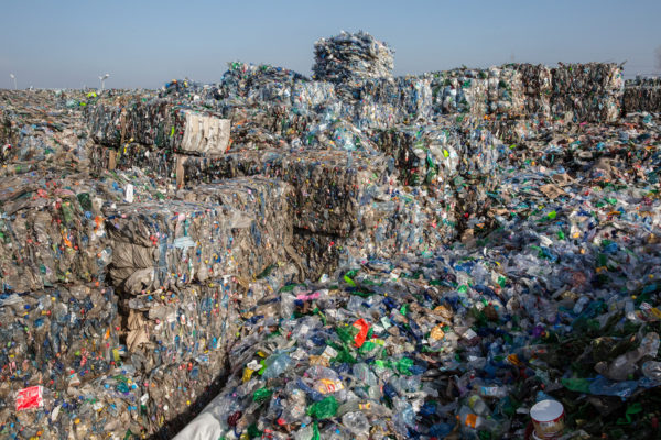 Një impiant riciklimi në qytezën Buzau në jug të Rumanisë. Foto: George Popescu.