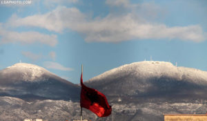 Mali i Dajtit mbi Tiranë i mbuluar nga dëbora më 6 Janar 2016. Foto: Malton Dibra/LSA