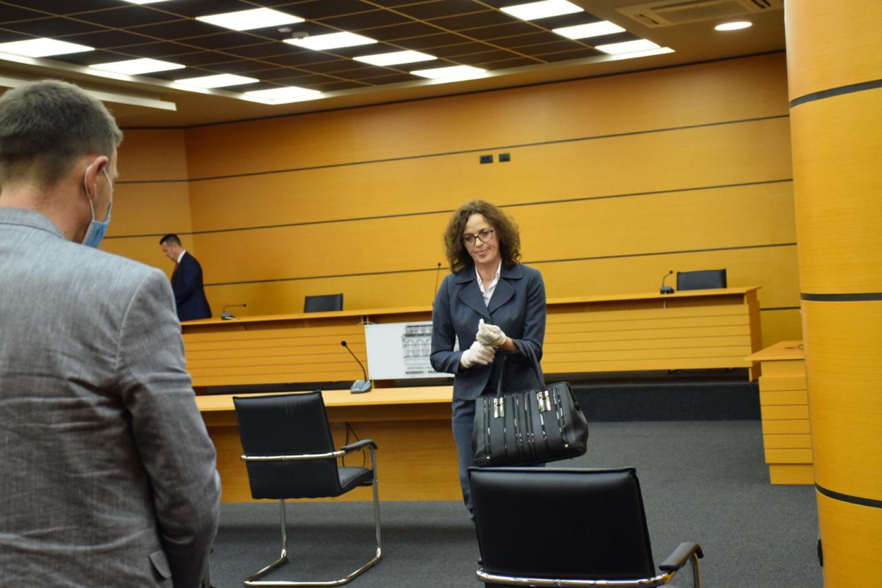Gjyqtarja e Apelit të Gjirokastrës, Miranda Andoni pas vendimit të KPK-së. 