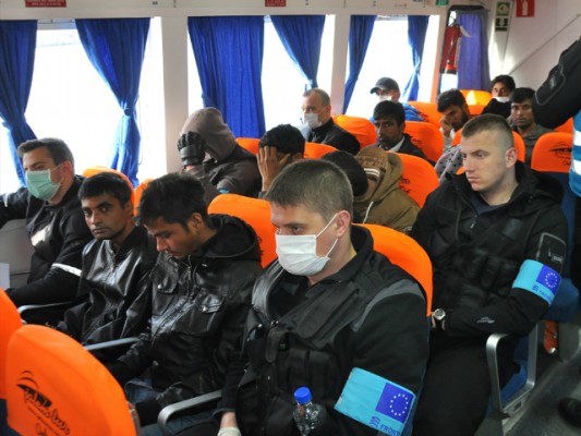 Refugjatët po deportohen nga Greqia në Turqi. Foto: Anadolu Agency
