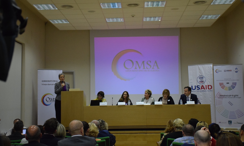 Partitë politike janë “pro” të drejtave të komunitetit LGBTI, por u mungon kurajo