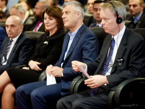 Hashim Thaçi me presidenten aktuale të Kosovës Atifete Jahjaga (i dyti dhe e treta djathtas) | Foto: Facebook