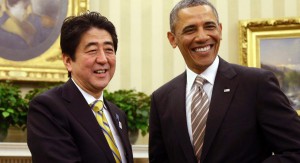 Presidenti i Japonisë Abe, majtas dhe ai i SHBA-së Obama, djathtas. Foto: AP.