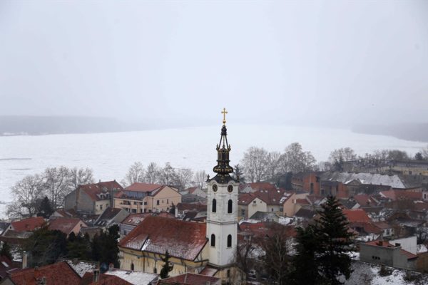Temperaturat ekstreme bllokojnë qarkullimin lumor në Serbi. Foto: Anadolu; Beta