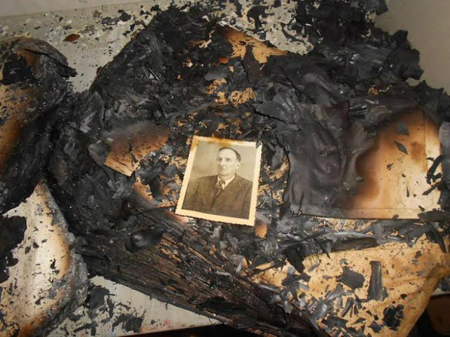 Një dokument i djegur në Arkivën e Bosnjës/ Burimi: Arhiv BiH
