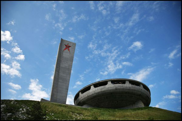 Shtëpia-Monument e Partisë Komuniste Bullgare në majën Buzludzha. Foto: Corey Byrnes/ Flickr
