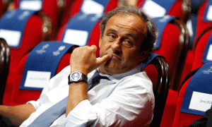 Presidenti i UEFA, Michel Platini, fotografuar më 29 gusht 2014 në Monako. (AP Photo/Claude Paris)