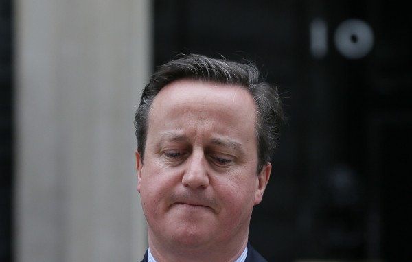 Kryeministri britanik David Cameron bën një deklaratë në 10 Downing Street në Londër. 20 shkurt 2016. 