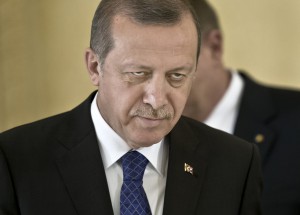 Presidenti turk Recep Tayypi Erdogan gjatë një vizitenë Rumani. 1 prill 2015. Foto: BETA/(AP Photo/Vadim Ghirda)