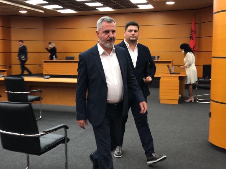 Prokurori Erion Çelaj pas seancës së shpalljes së vendimit. Foto:BIRN