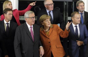 Liderët europianë gjatë një samiti të BE në Bruksel, 25 tetor 2015. Foto: (AP Photo/Francois Walschaerts)