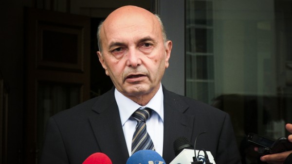 Kryeministri i Kosovoës Isa Mustafa
