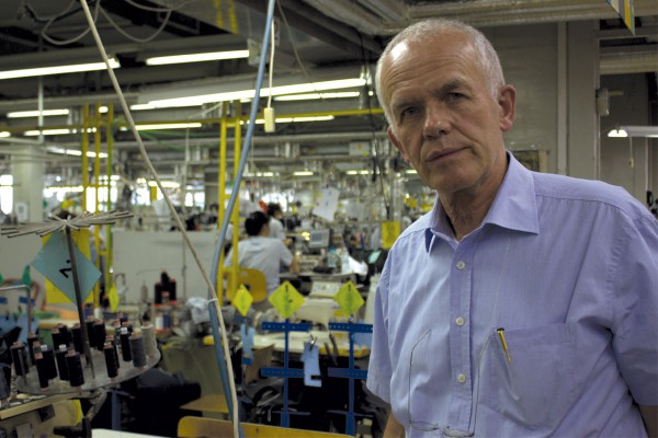 Bertram Rollmann në fabrikën e vet Pirin-Tex në Bullgari. Foto: Laura Stefanut 
