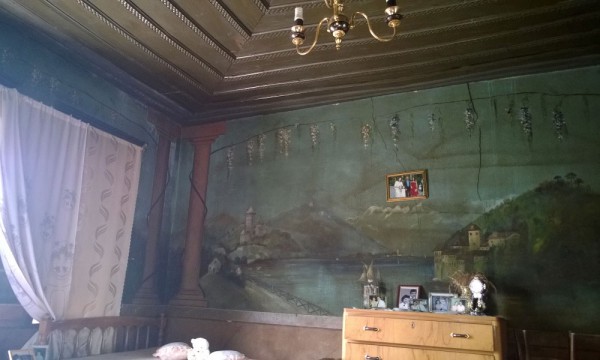 Një dhomë në shtëpinë muzeale të familjes Guxhumani në lagjen Mangalem të Beratit. Foto: Erjola Azizolli/BIRN