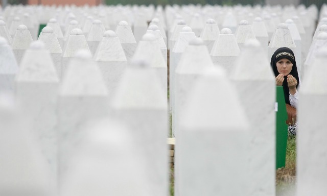 Varret e viktimave te Srebrenicës