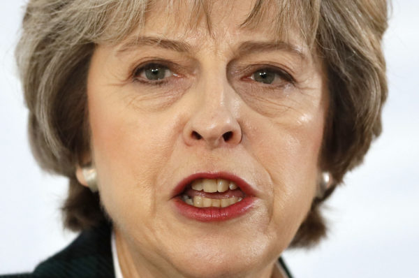 Kryeministrja britanike Theresa May. Foto: (AP Photo/Kirsty Wigglesworth, pool)
