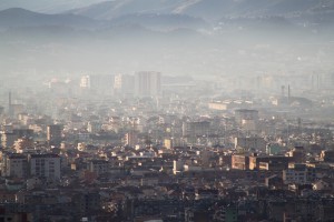 Infrastruktura urbane e Tiranës parë nga mali i Dajtit. Foto: Ivana Dervishi/BIRN.