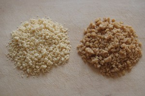 Trahana me kos (majtas) dhe trahana me miell gruri të pasitur nga Kreta