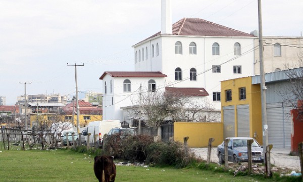 Xhamia e Unazës se Re në Tiranë ku predikonte Abdurrahim Balla | Foto nga : Franc Zhurda/LSA